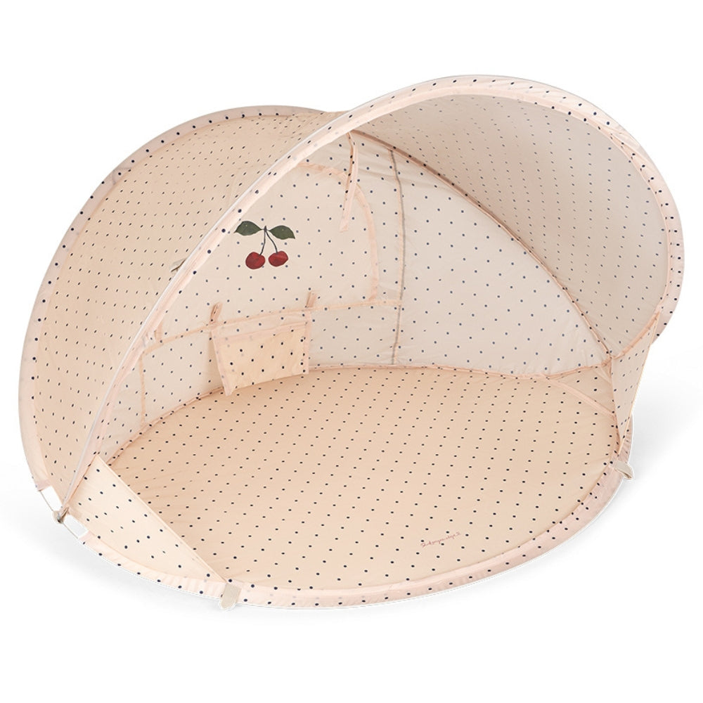 zelt konges slojd Konges Slojd Kleines Kinder-Strand-Pop-up-Zelt Navy Dots – 4kidspoint
