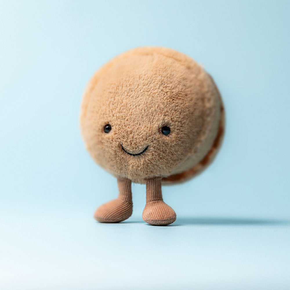 Happy Maskottchen Jellycat Maskottchen Happy Chocolate Macaroon Mona 12 cm – 4kidspoint
