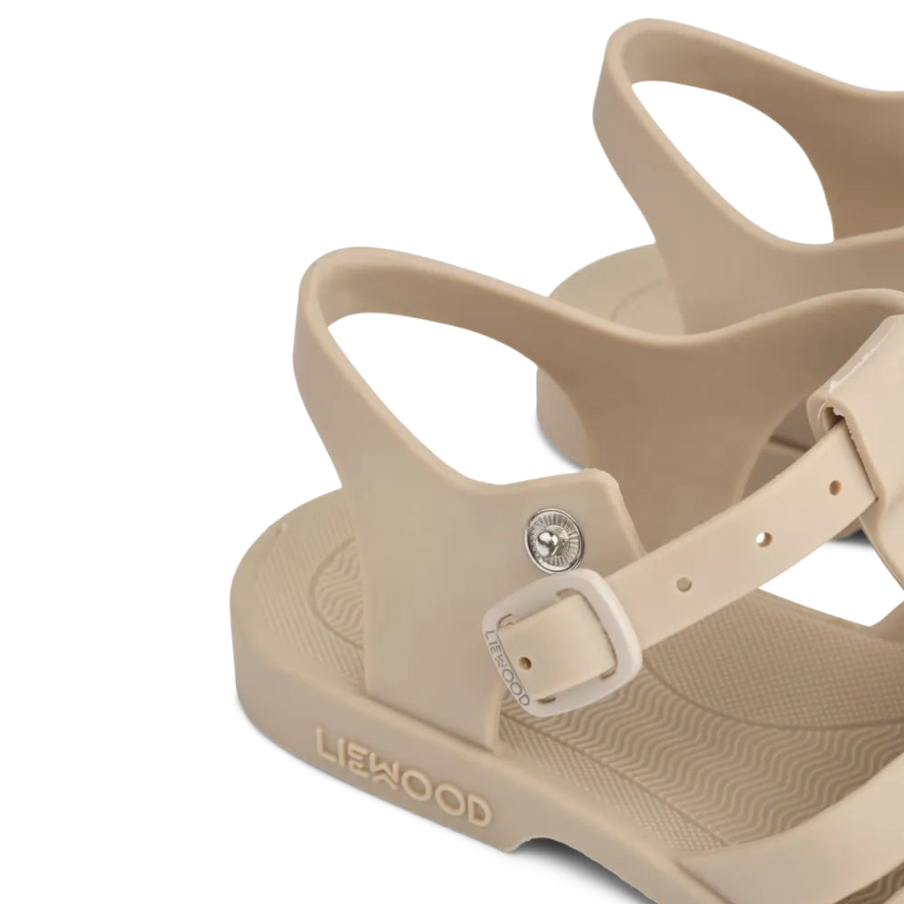 aa52547b76e602f94b61341ae0580937