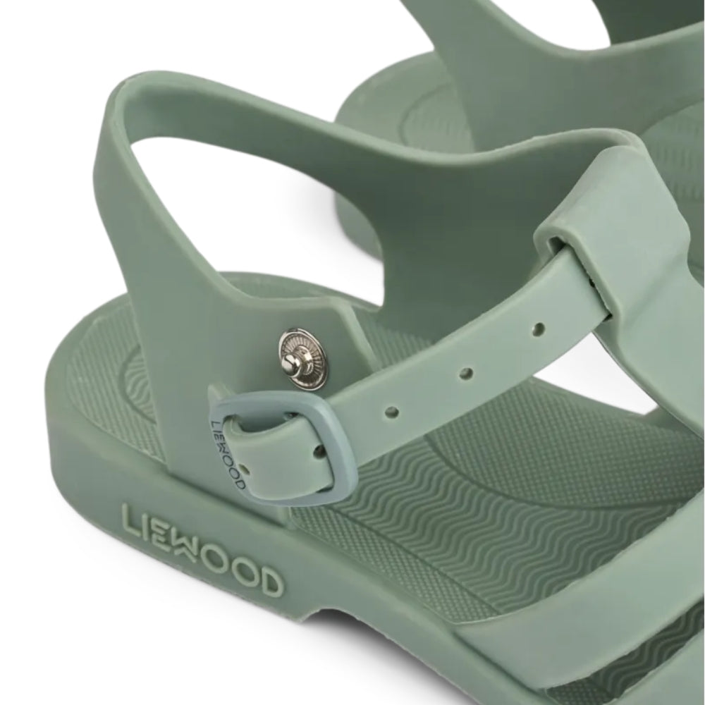 d6c2b58a361c3786b007a323e614262d